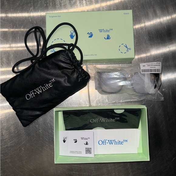 OFF-WHITE Glasses - Picture 5 of 7